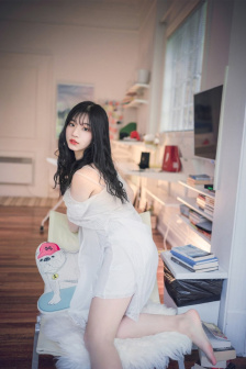 爸爸不在家后妈照顾继子